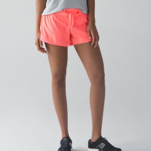 Lululemon Hotty Hot Short (Long), Grapefruit - Picture 13 of 13